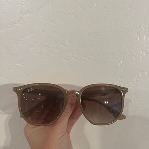 Ray bans RB4306